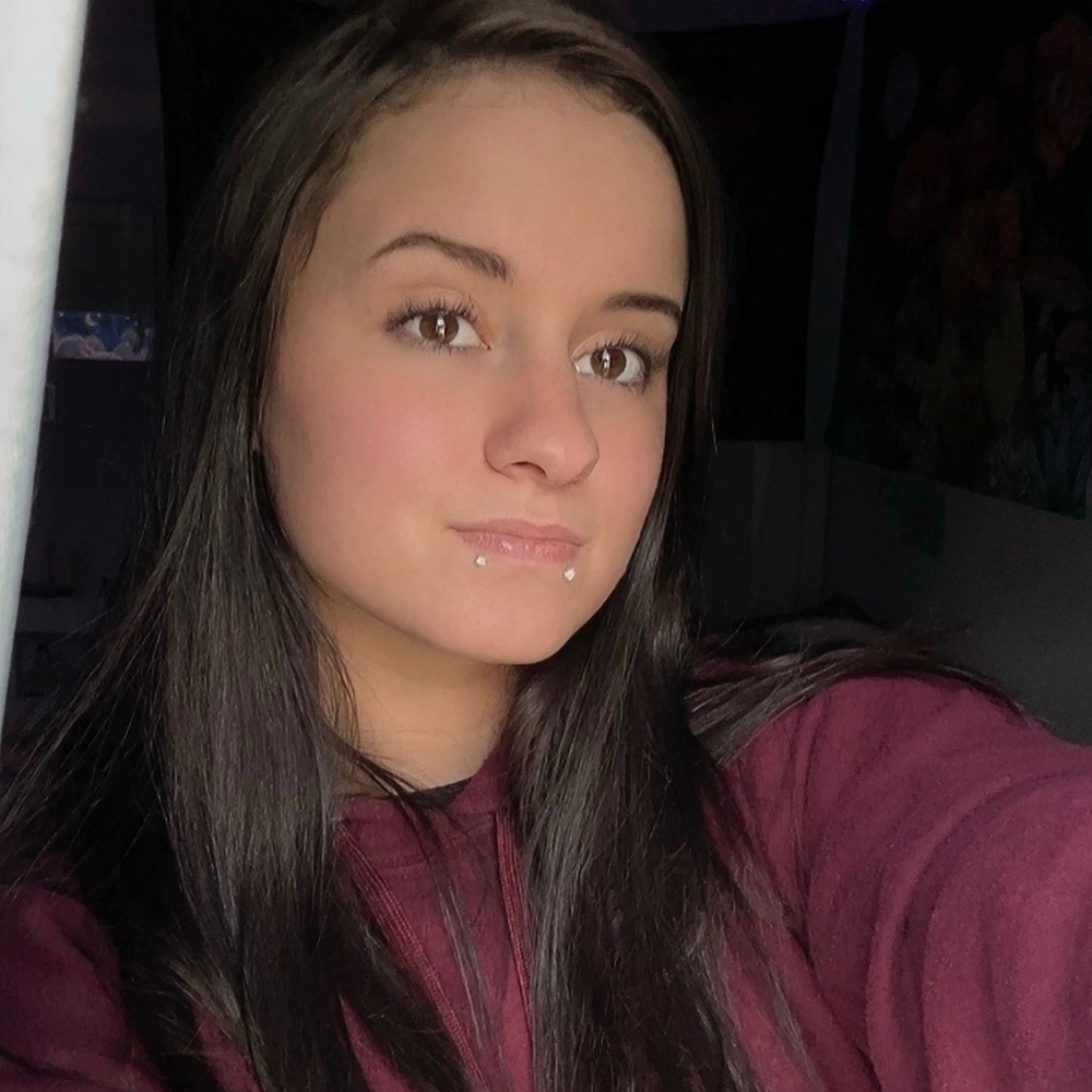 Meet your Posher, Kaitlynn